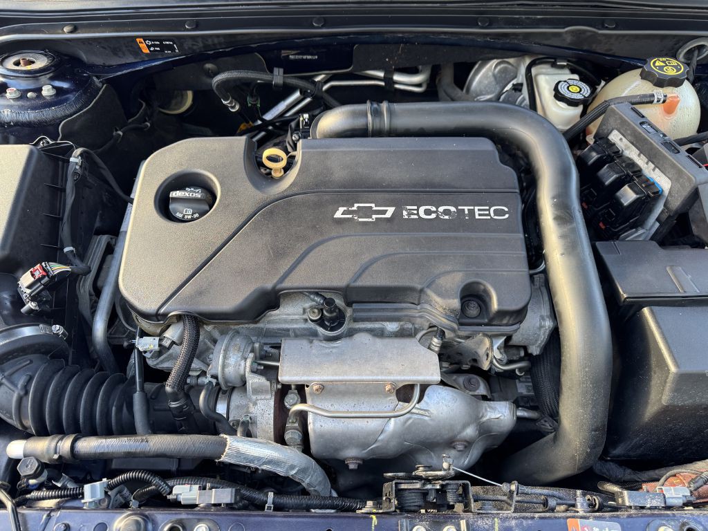 2016 Chevrolet Malibu Image 25