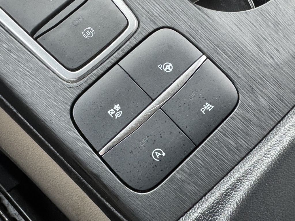 2020 Ford Escape Image 28