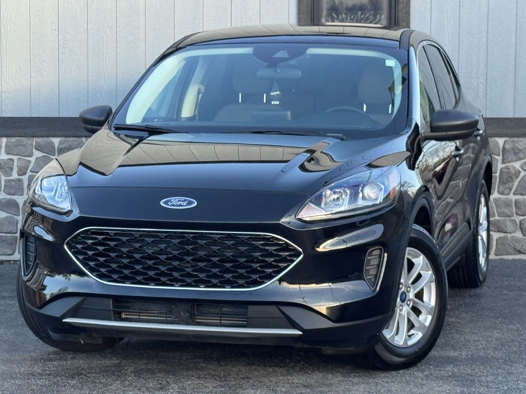 2022 Ford Escape Image 1
