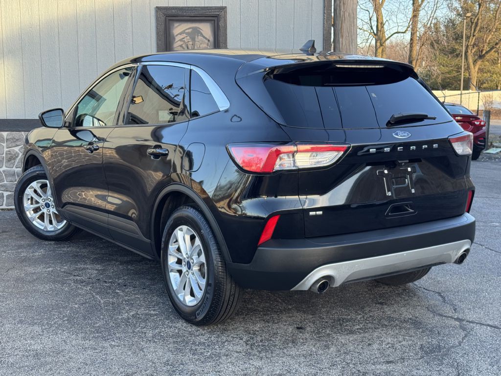 2022 Ford Escape Image 9