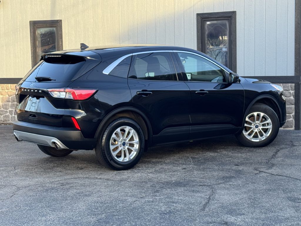 2022 Ford Escape Image 11