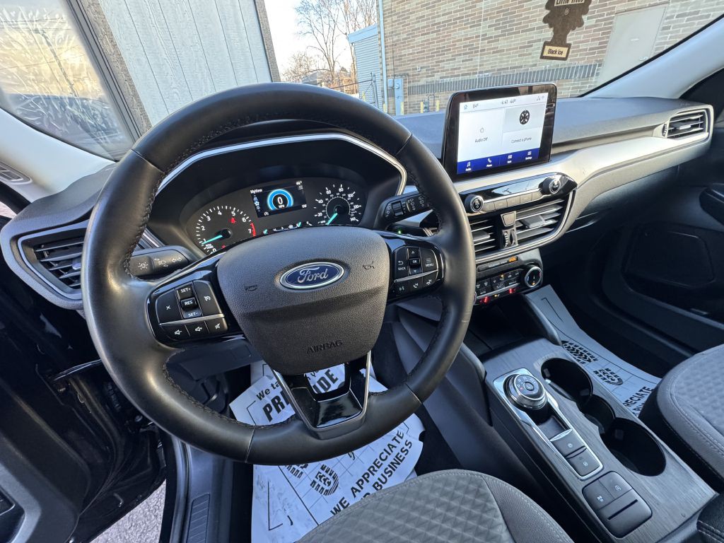 2022 Ford Escape Image 17