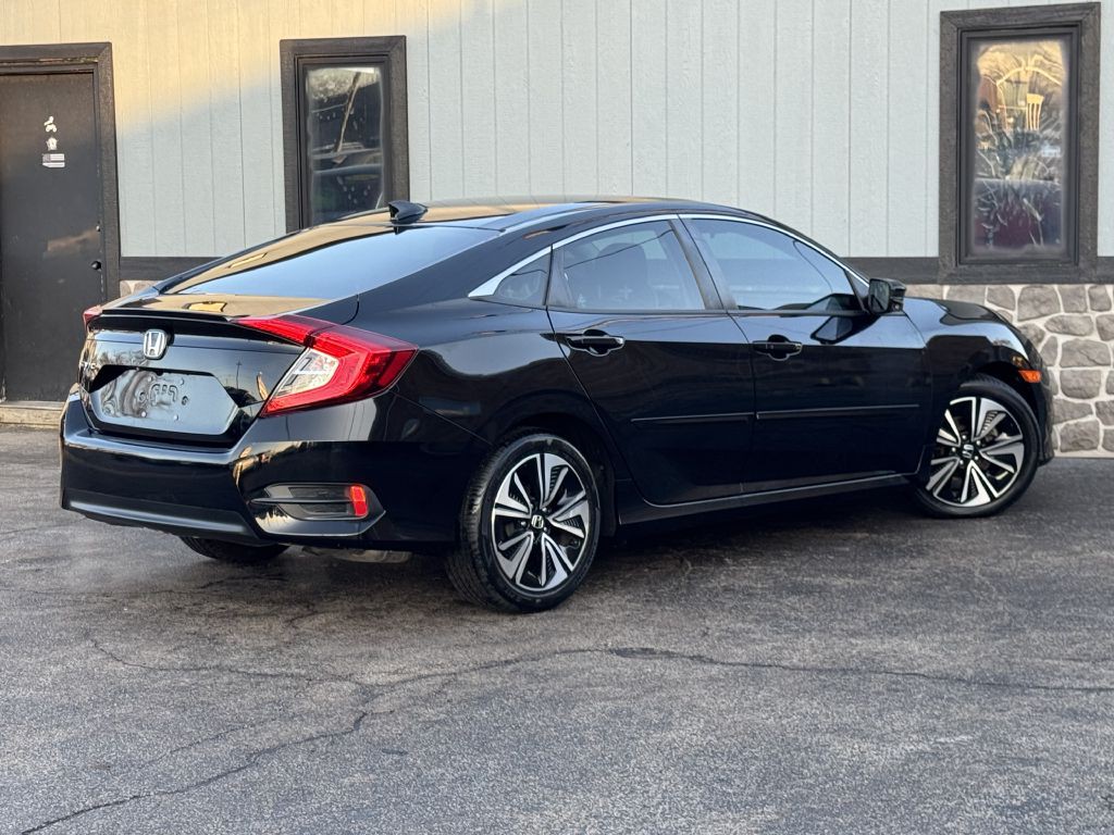 2017 Honda Civic Image 10
