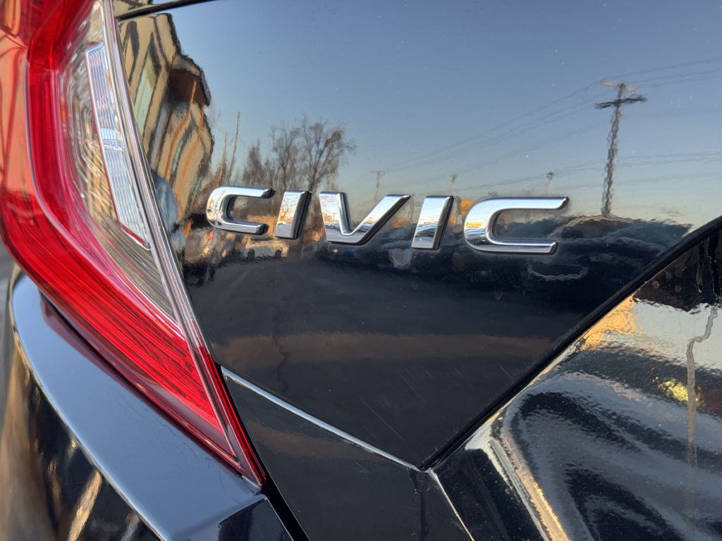 2017 Honda Civic Image 12