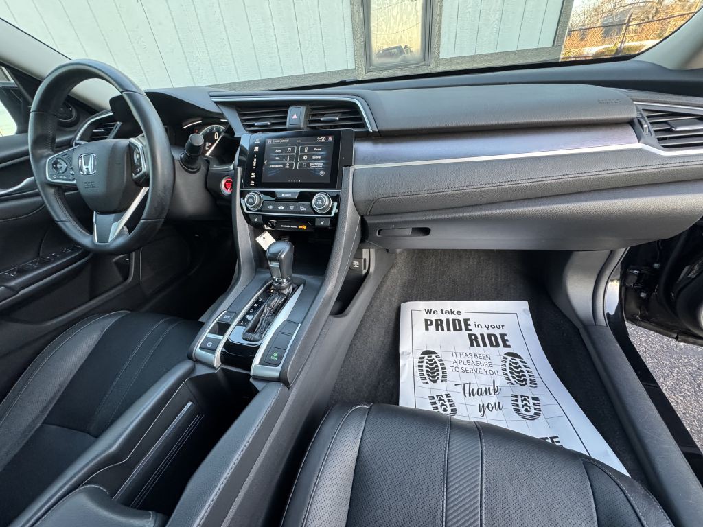 2017 Honda Civic Image 18