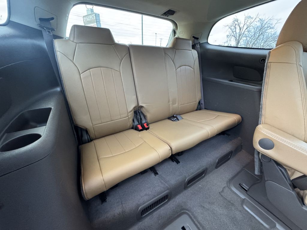 2017 Buick Enclave Image 24