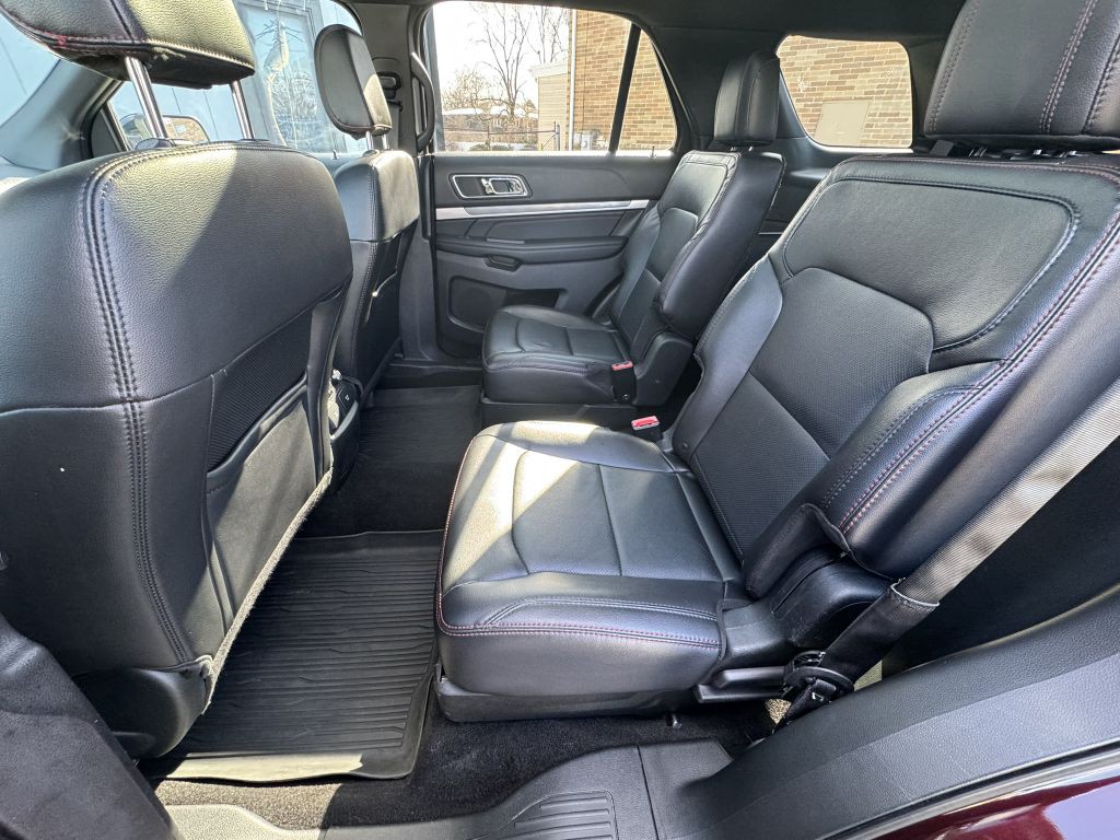 2018 Ford Explorer Image 17