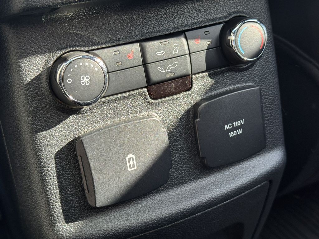 2018 Ford Explorer Image 19