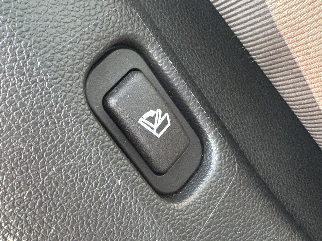 2018 Ford Explorer Image 24