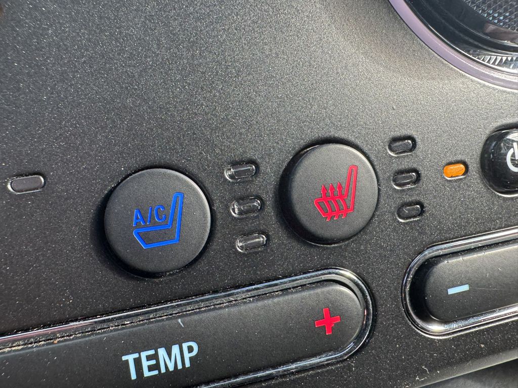 2018 Ford Explorer Image 37