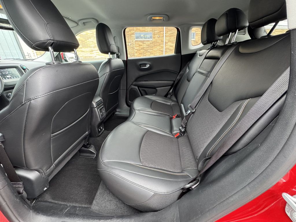 2019 Jeep Compass Image 16