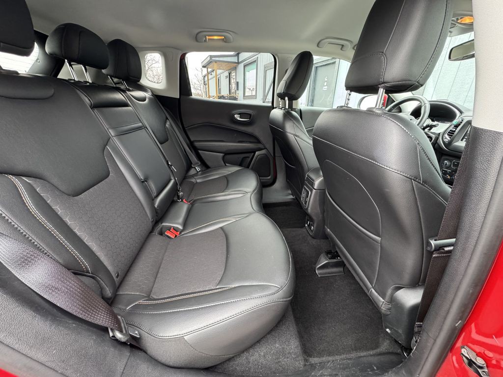 2019 Jeep Compass Image 18