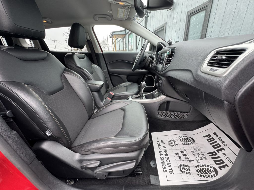 2019 Jeep Compass Image 19