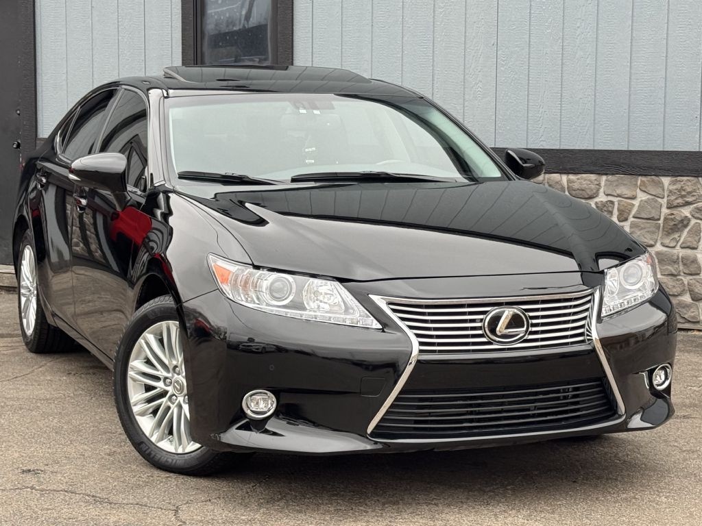 2014 Lexus ES Image 4