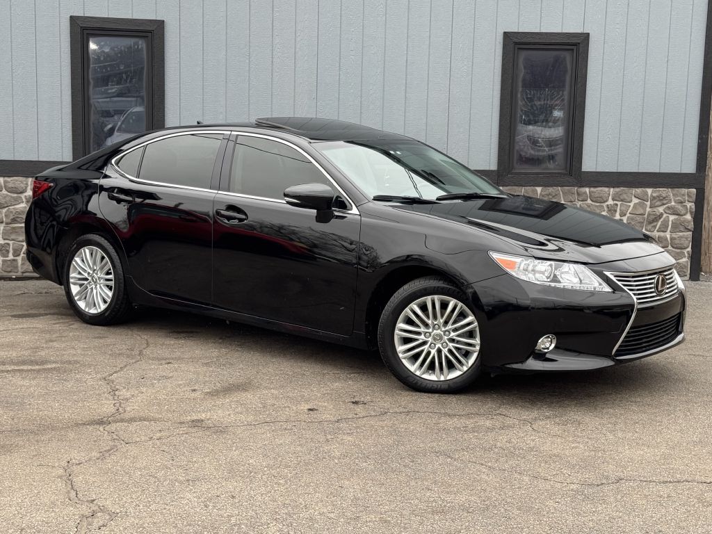 2014 Lexus ES Image 5