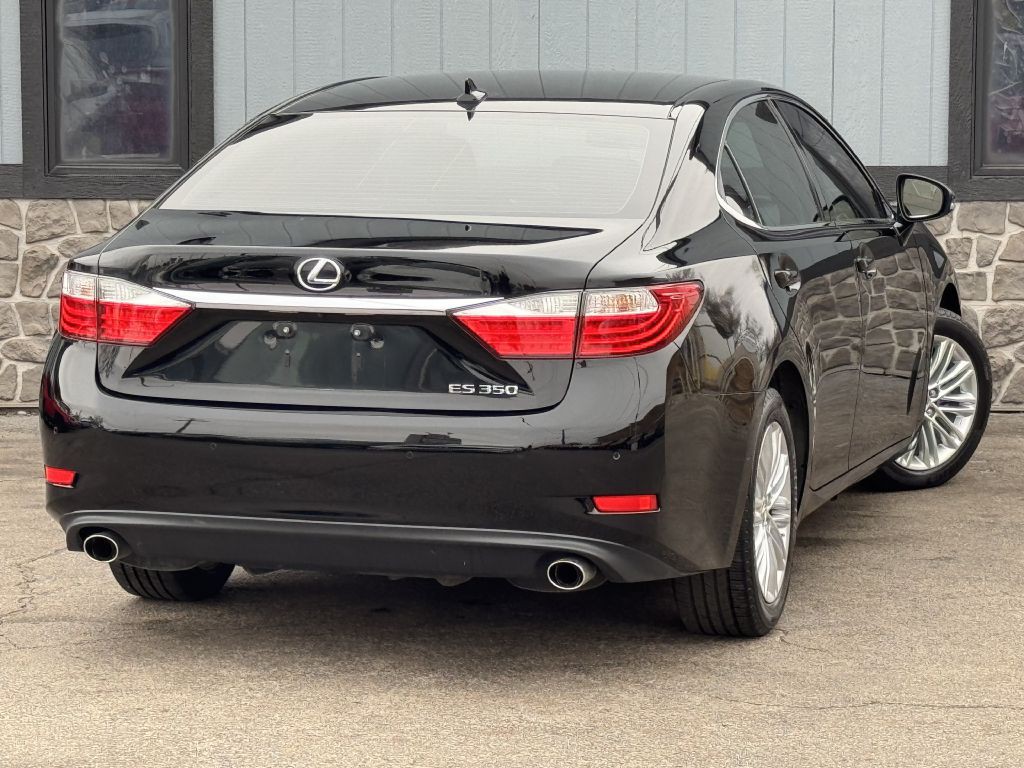 2014 Lexus ES Image 10