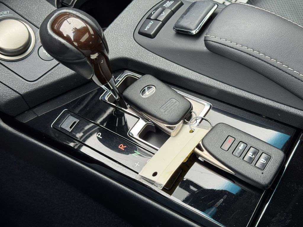 2014 Lexus ES Image 29