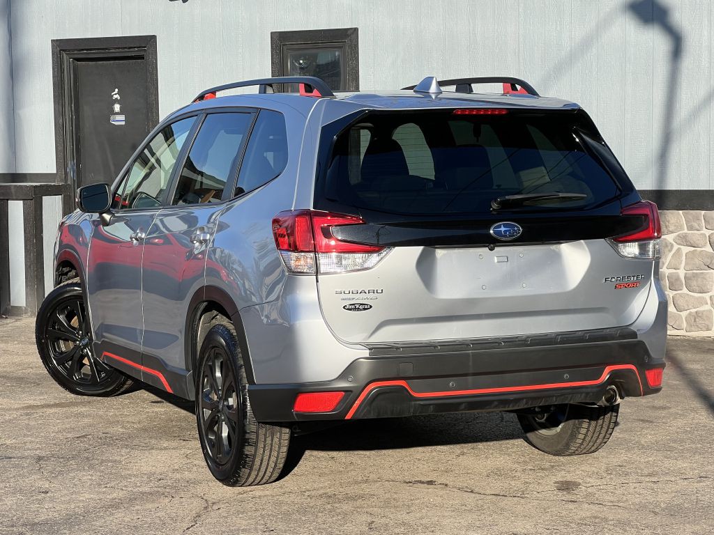 2022 Subaru Forester Image 11