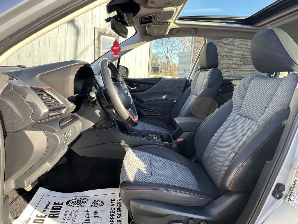 2022 Subaru Forester Image 17