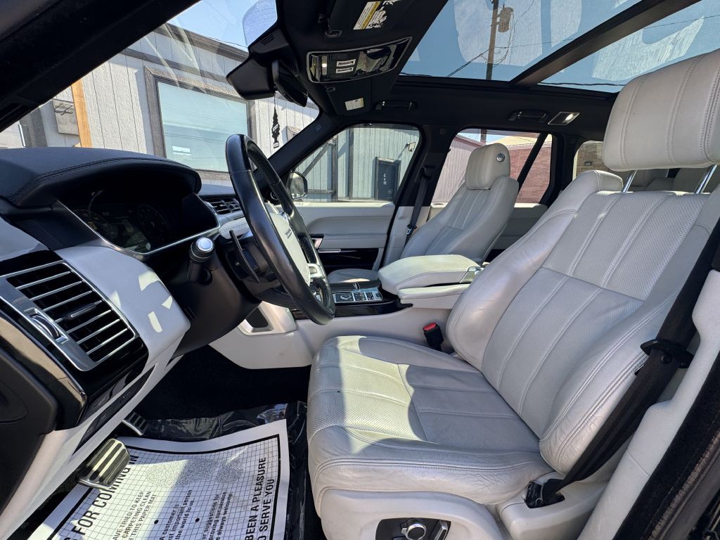 2017 Land Rover Range Rover Image 14