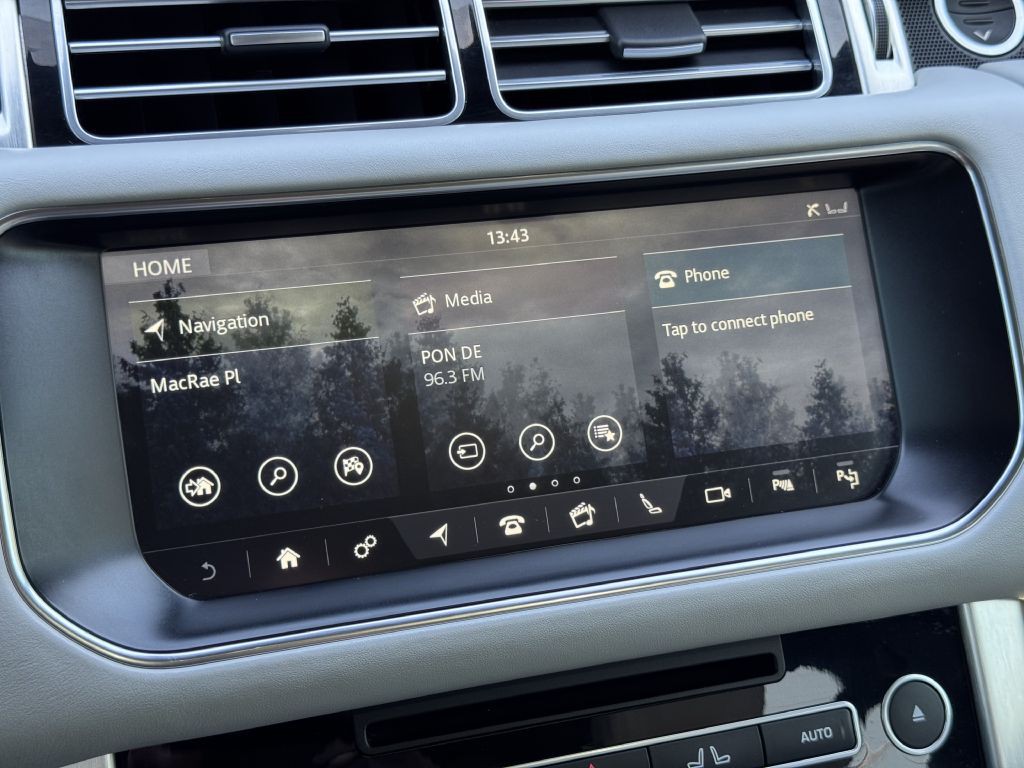 2017 Land Rover Range Rover Image 27