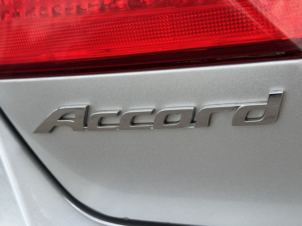 2015 Honda Accord Image 13