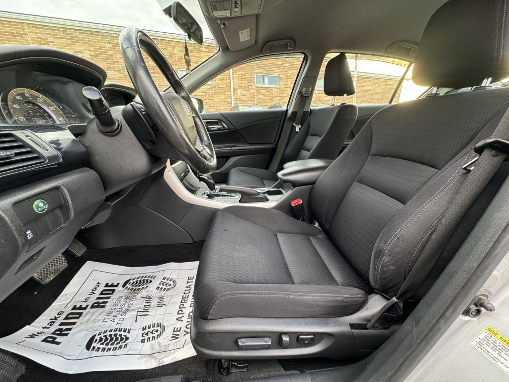 2015 Honda Accord Image 15