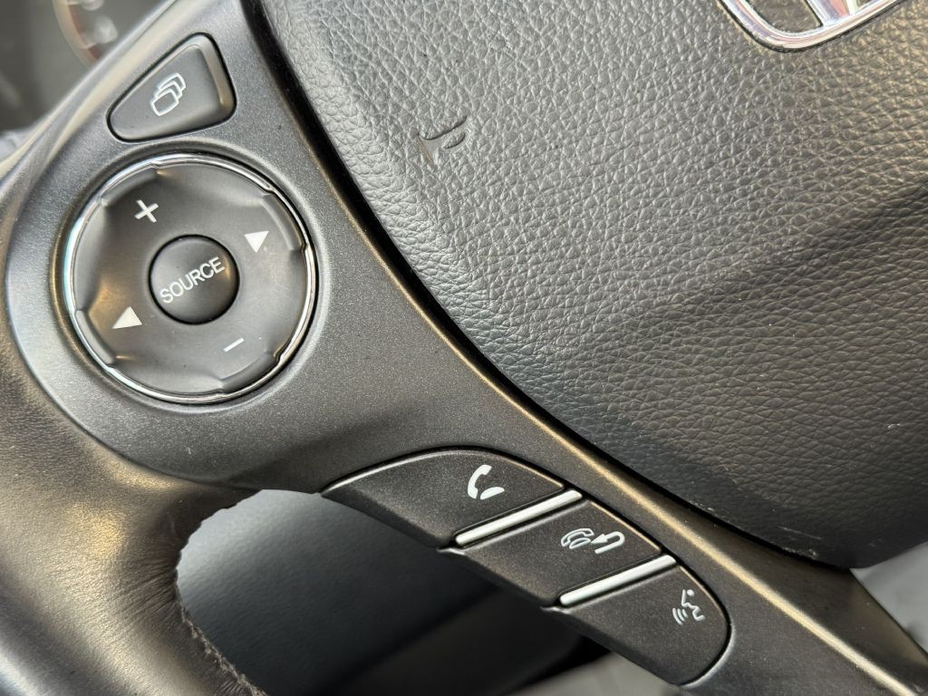 2015 Honda Accord Image 23