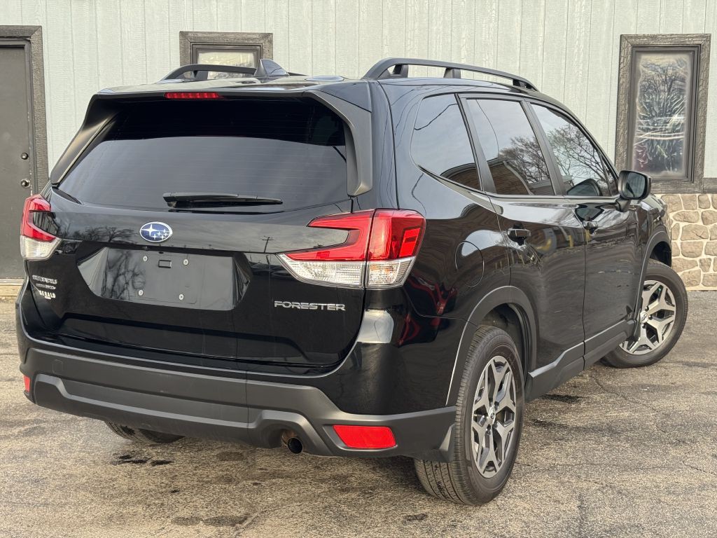 2023 Subaru Forester Image 12