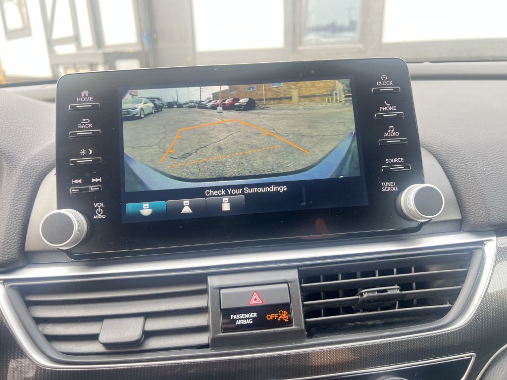 2019 Honda Accord Image 25