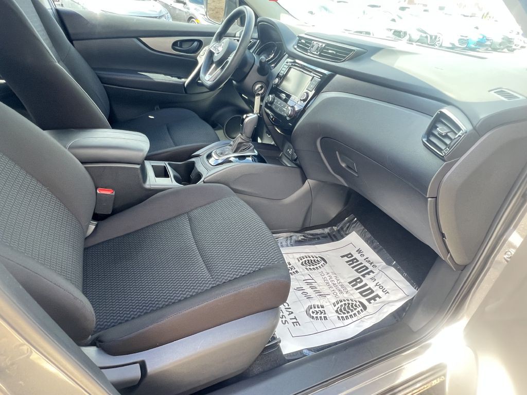 2021 Nissan Rogue Image 29