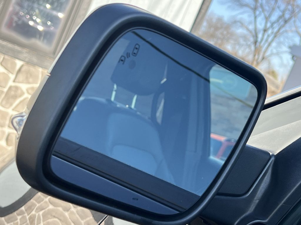 2018 Ford Explorer Image 16