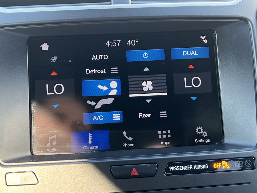 2018 Ford Explorer Image 32