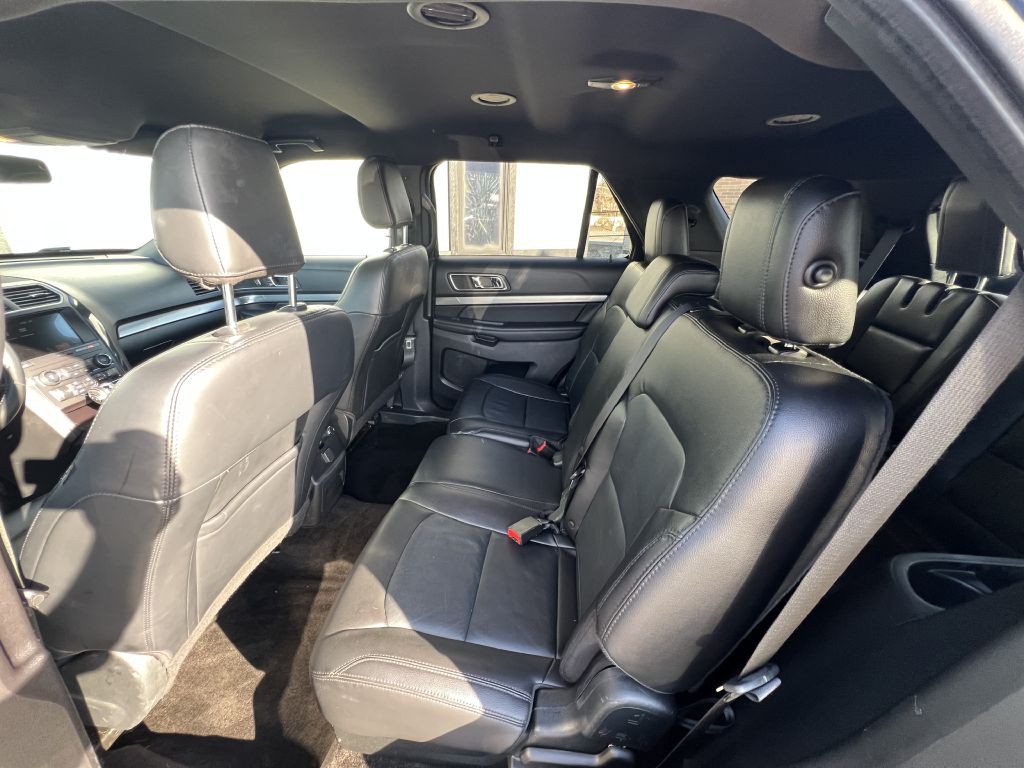 2018 Ford Explorer Image 35