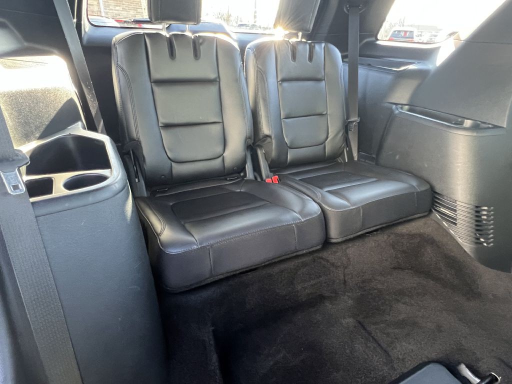 2018 Ford Explorer Image 38
