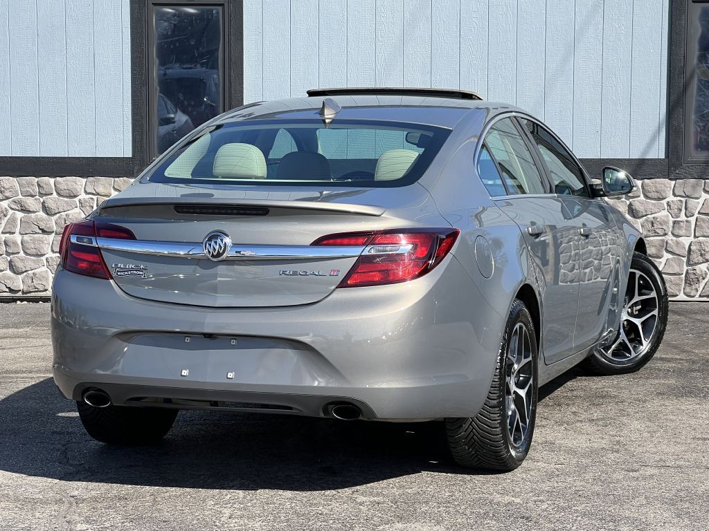2017 Buick Regal Image 8
