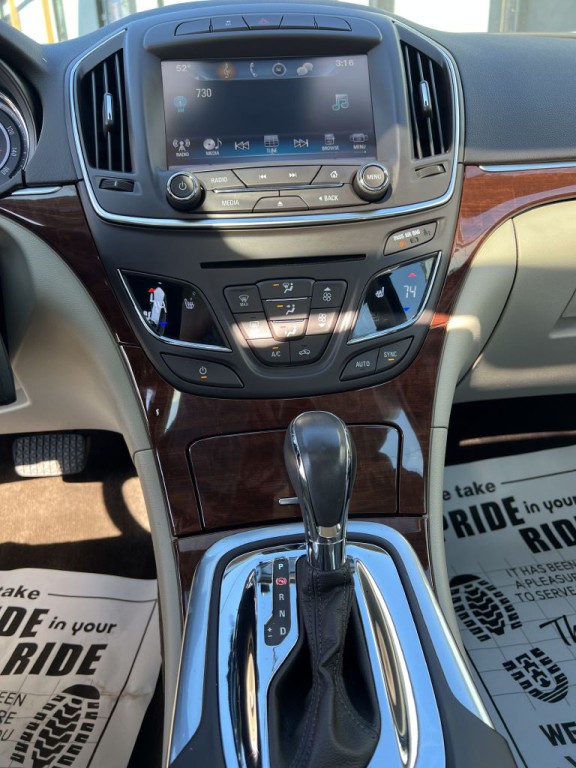 2017 Buick Regal Image 22
