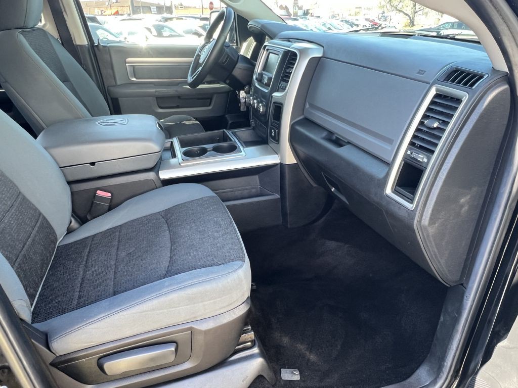 2014 RAM 1500 Image 32