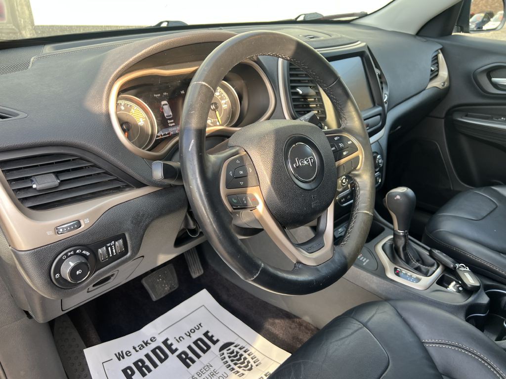 2016 Jeep Cherokee Image 12