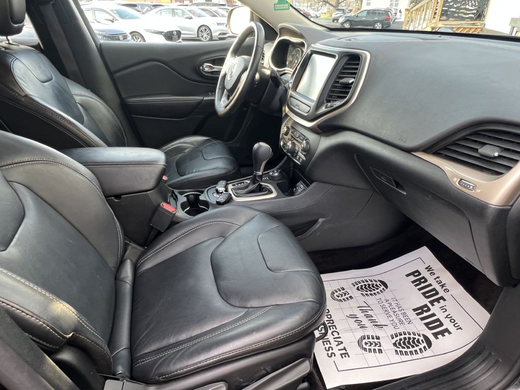 2016 Jeep Cherokee Image 26