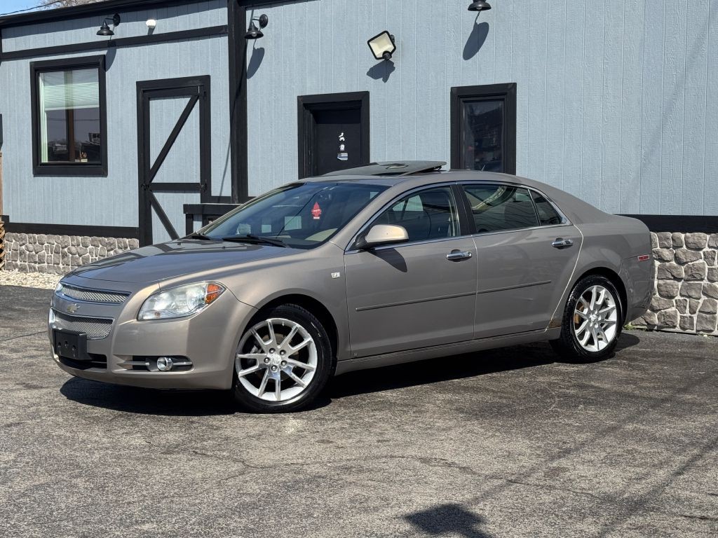 2008 Chevrolet Malibu Image 2