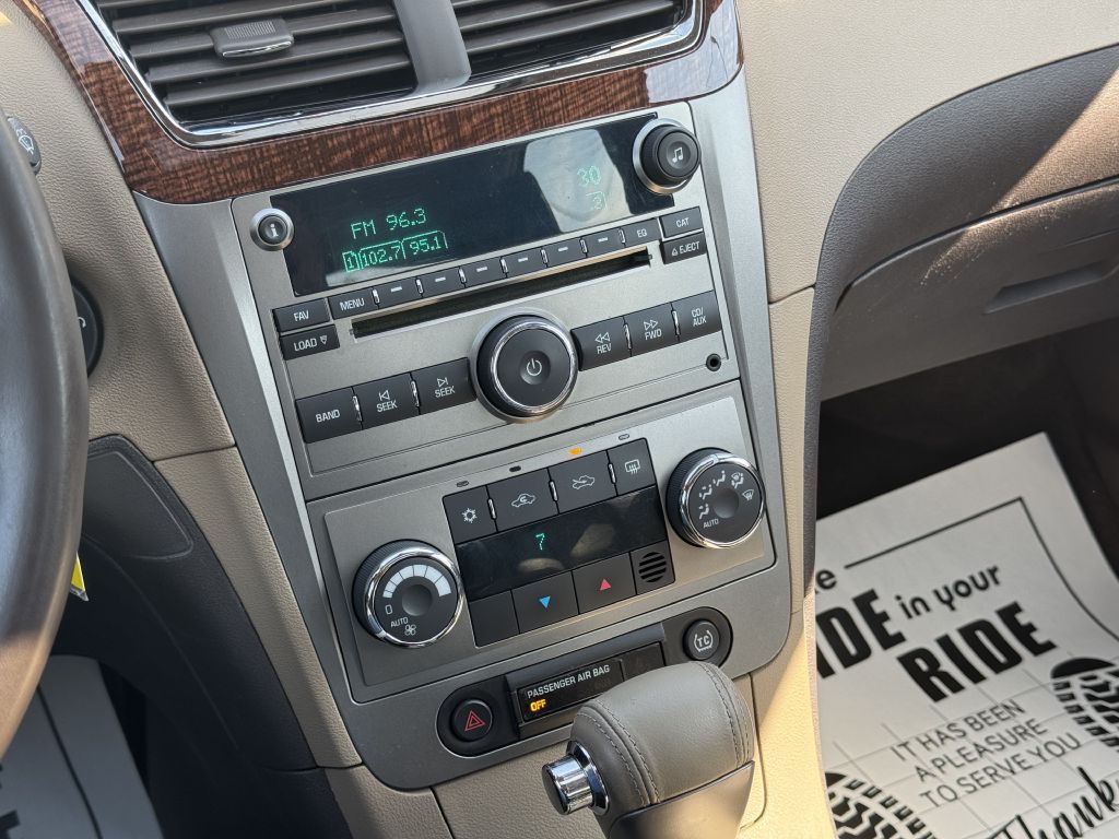 2008 Chevrolet Malibu Image 21