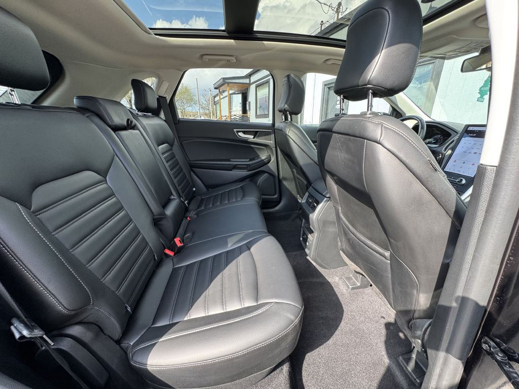 2024 Ford Edge Image 17