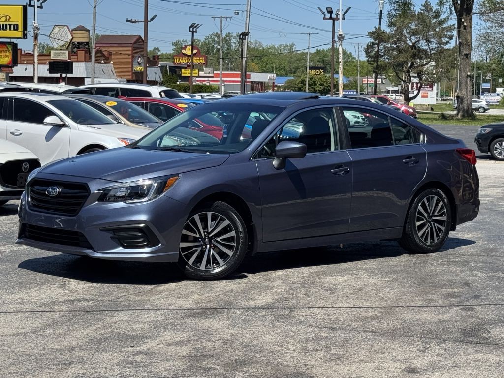 2018 Subaru Legacy Image 2