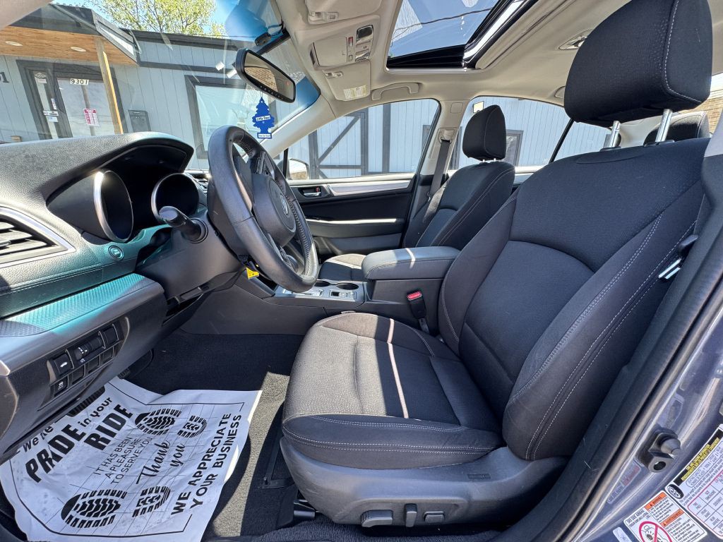 2018 Subaru Legacy Image 15