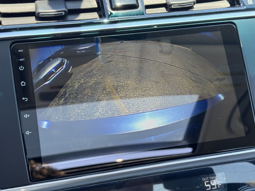 2018 Subaru Legacy Image 24