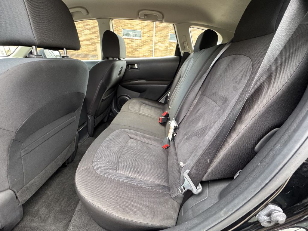 2015 Nissan Rogue Image 16