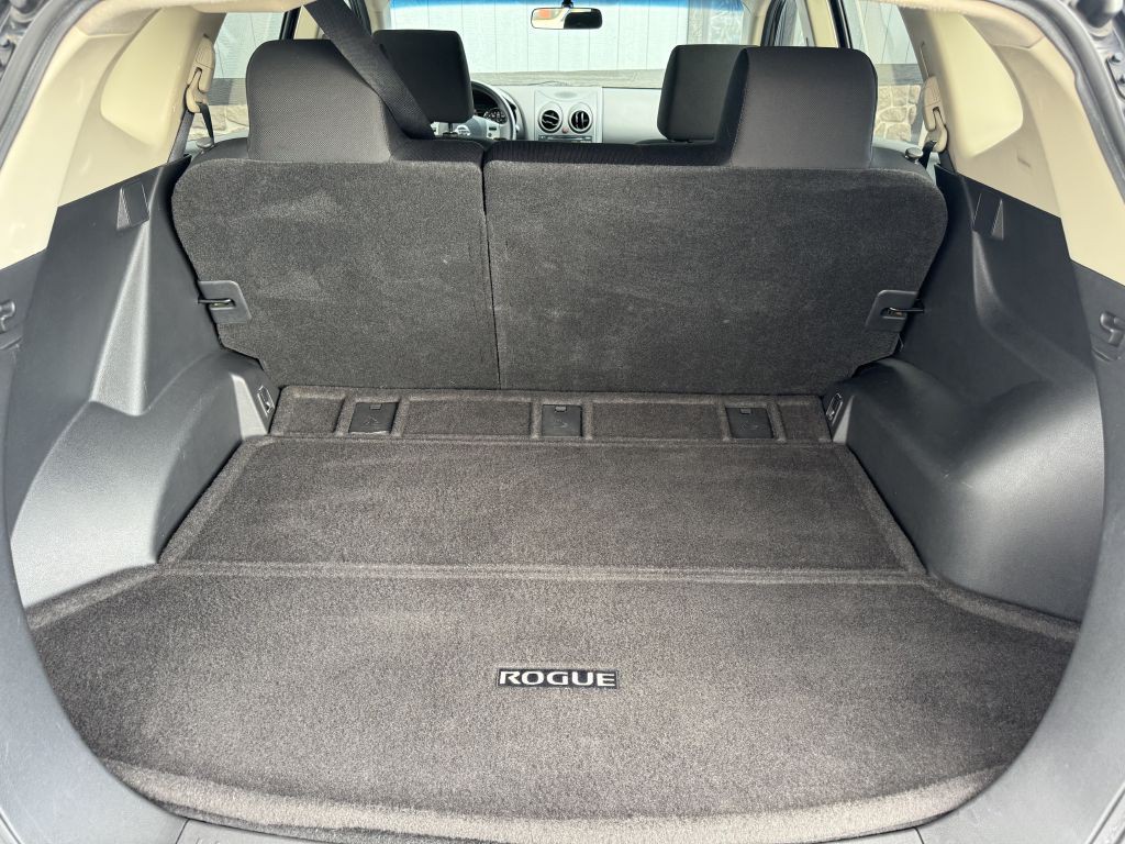 2015 Nissan Rogue Image 17