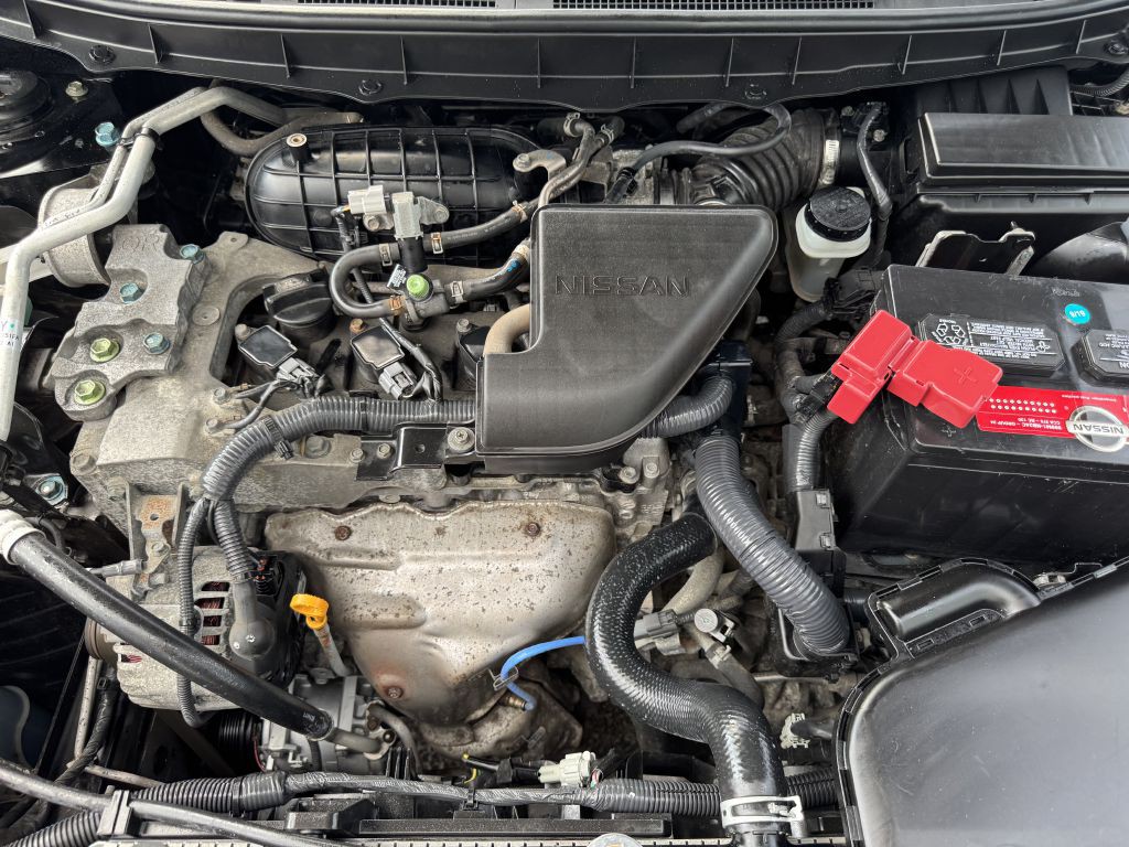 2015 Nissan Rogue Image 25