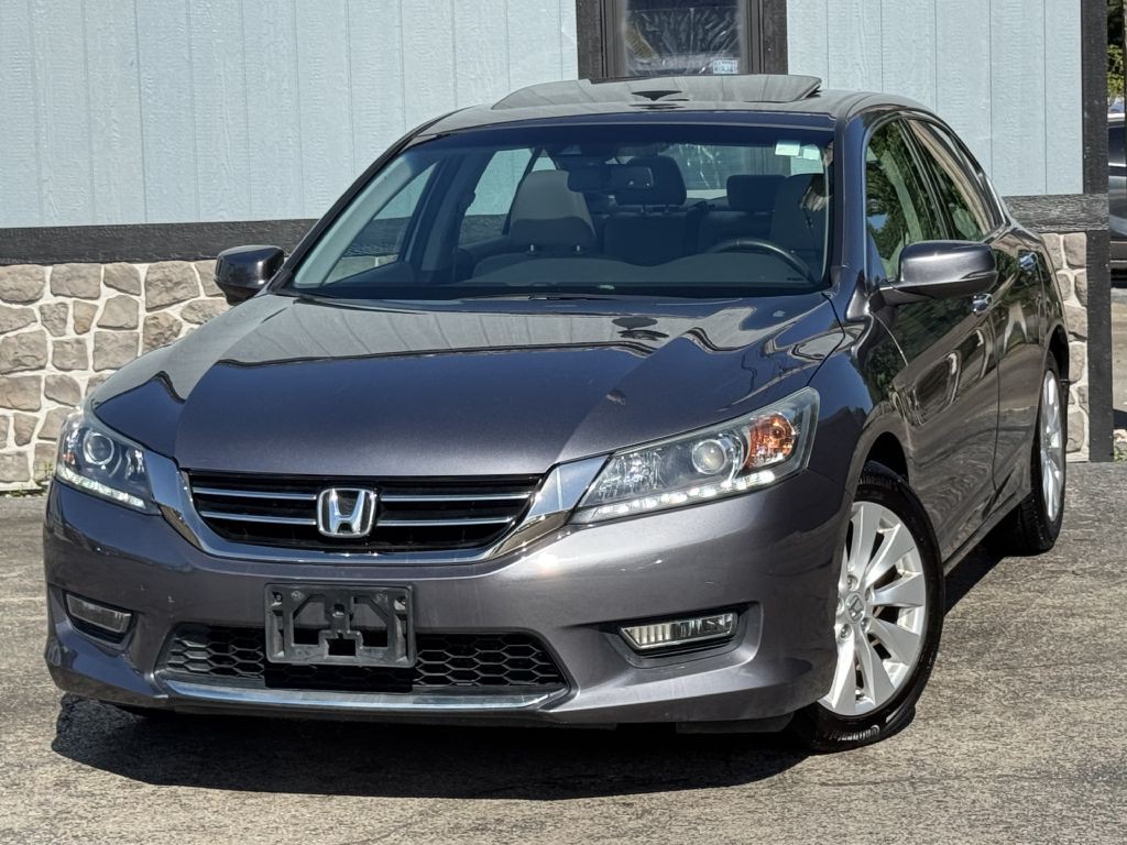 2013 Honda Accord Image 1